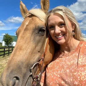 Meet your Posher, Ashley